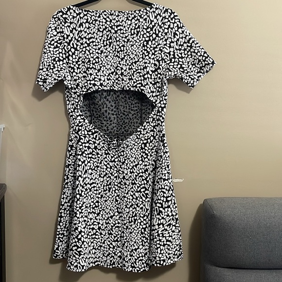 Guess dress - Picture 2 of 6